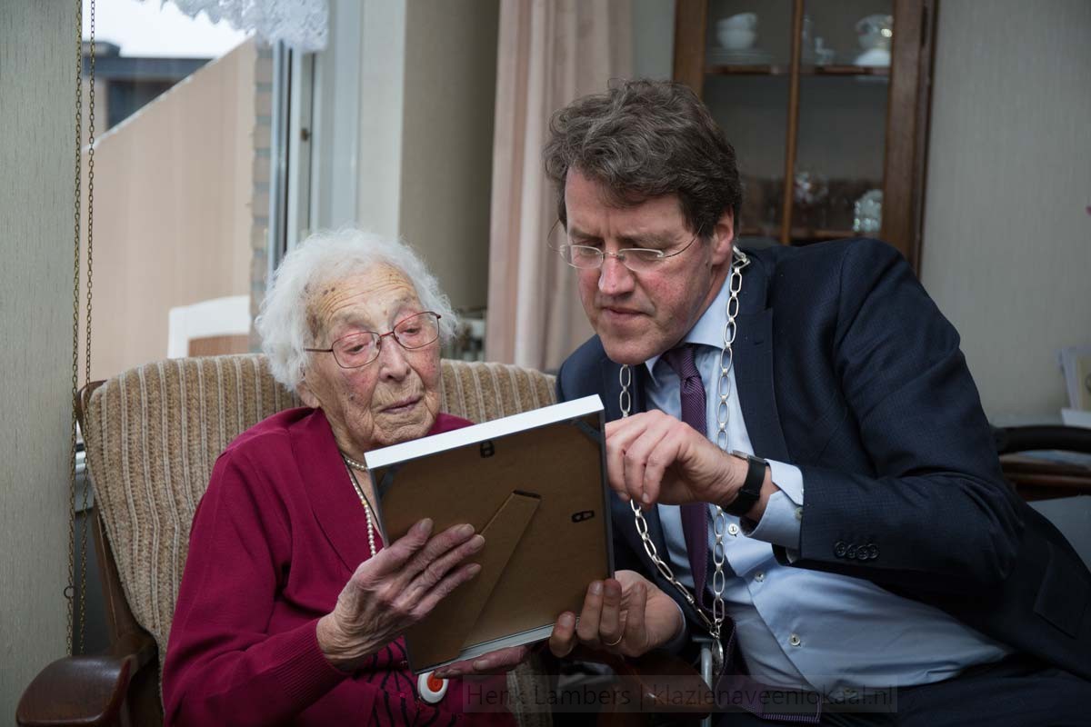 Mw. de Vries-Post 2019 100 jaar 04