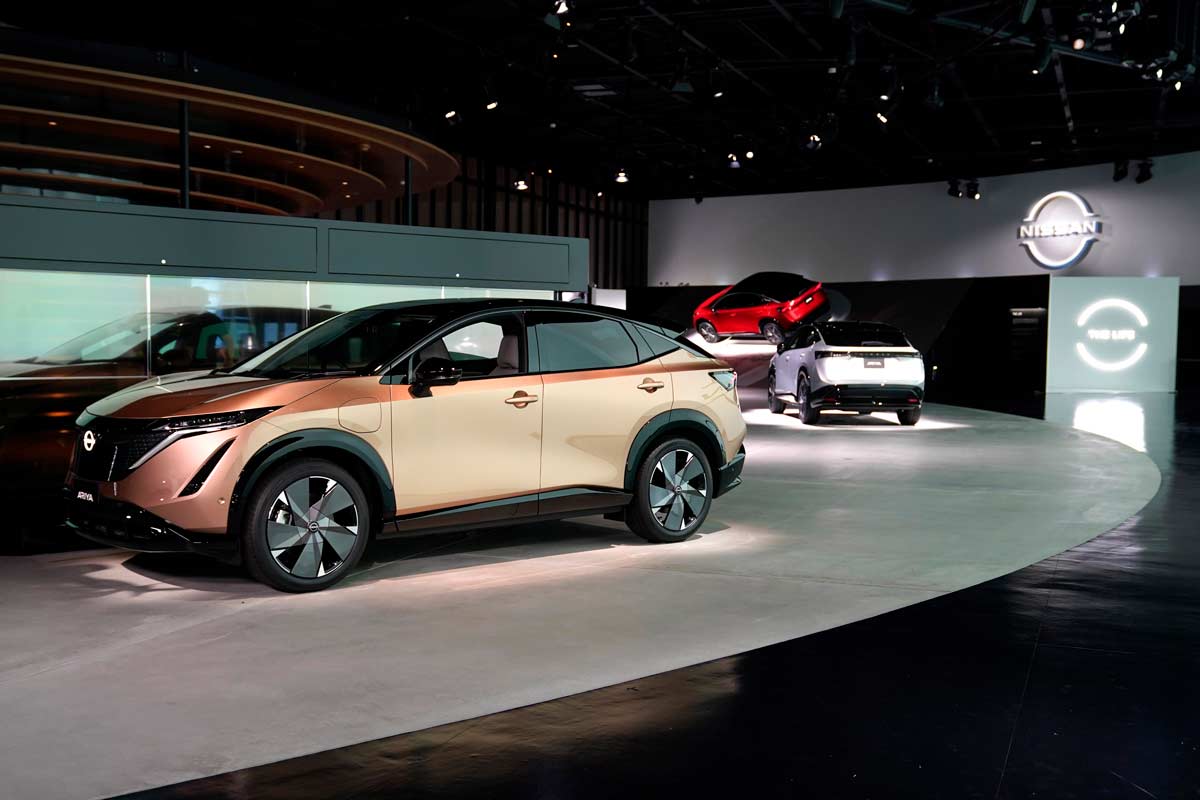 Nissan-Ariya_zijkant
