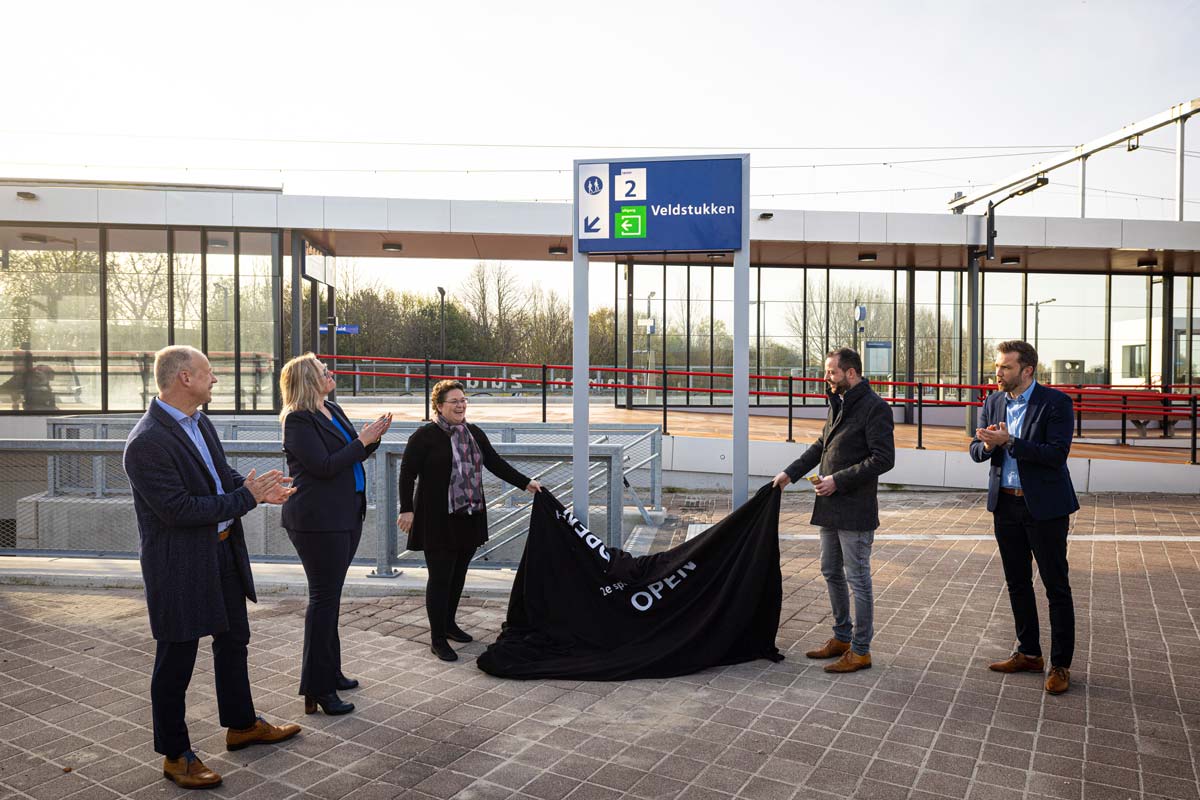 Onthulling-bord-spoor-2-(002)