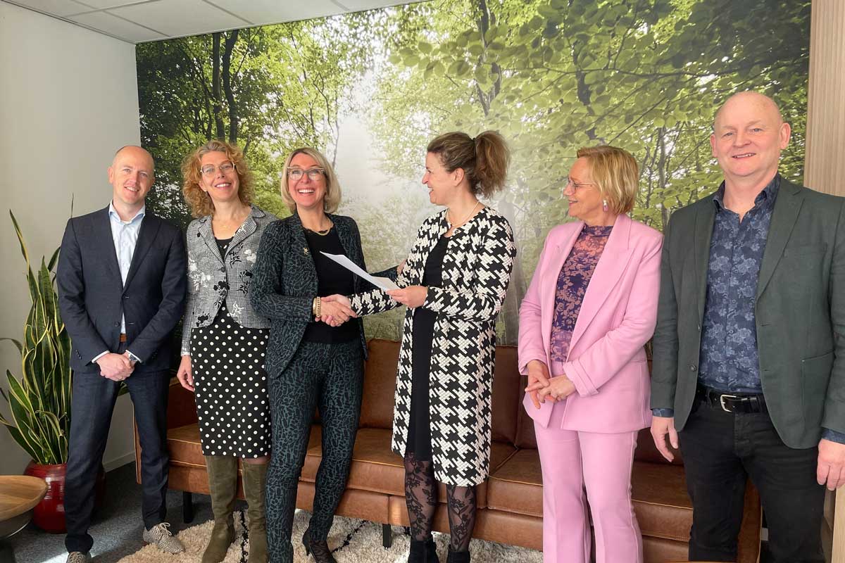 school-off-education_2023