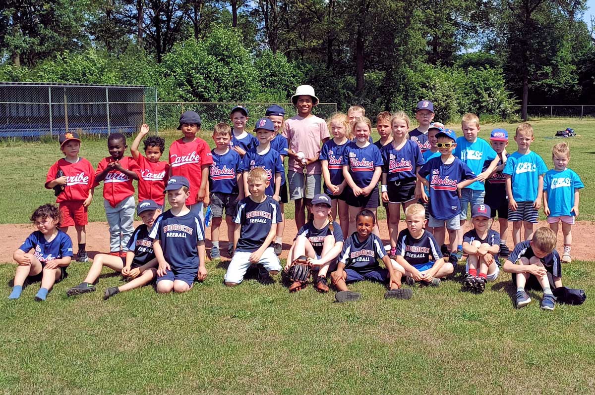 Deelnemers-met-Jayvion-Hasewinkel-(met-hoed)W