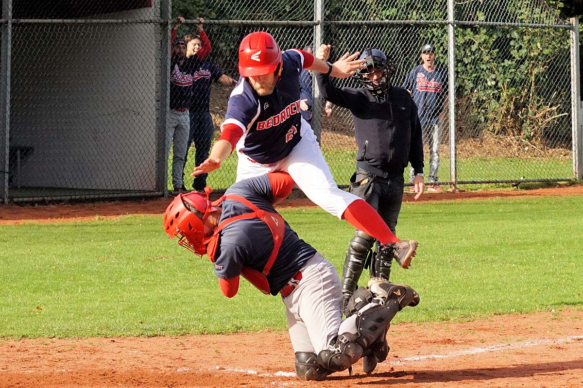 5 Harry Boonstra wordt uitgetikt DSC03610091023