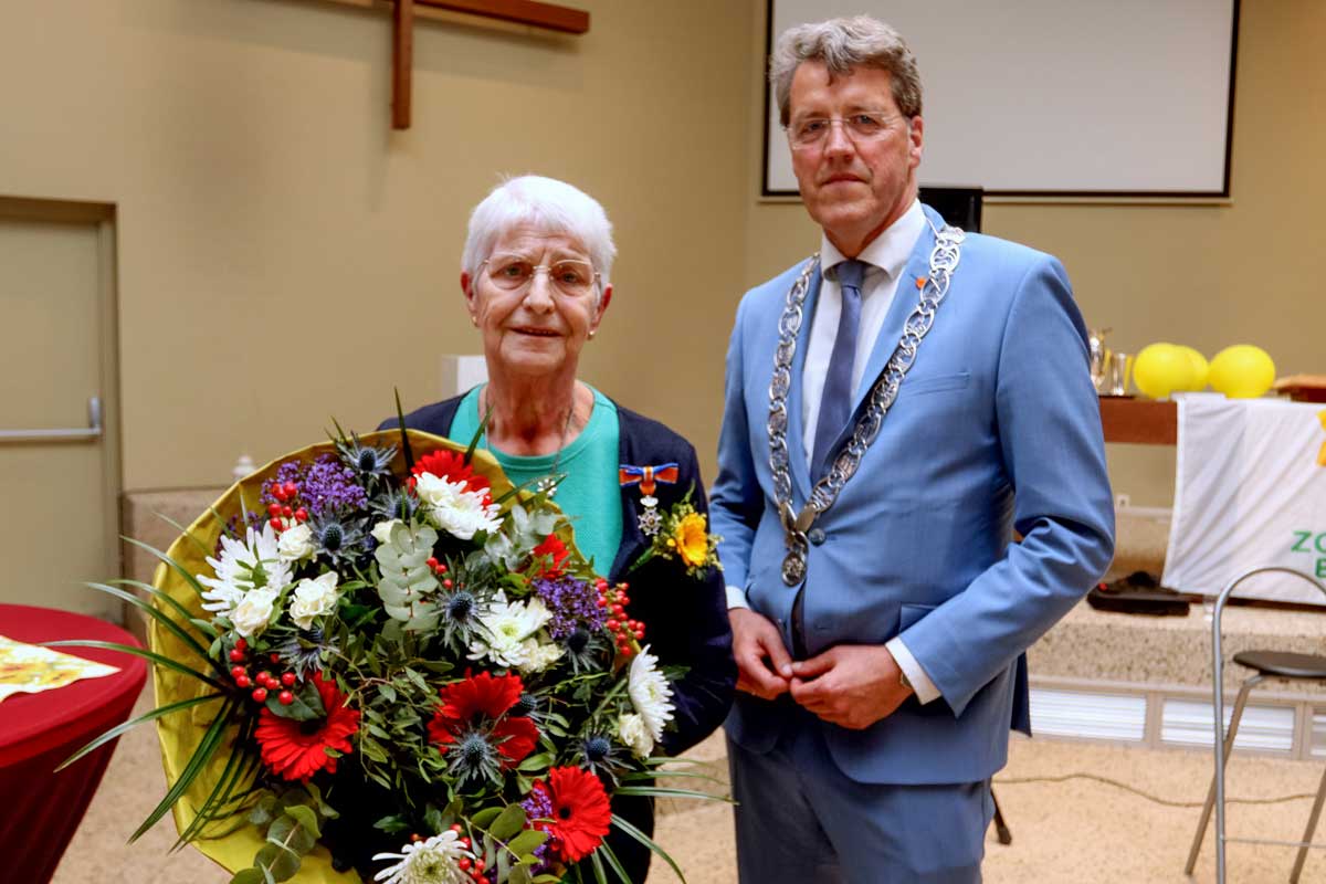 240418-lintje-mevrouw-Ten-Hoor--Reurink-fotograaf-Bennie-Wolbers