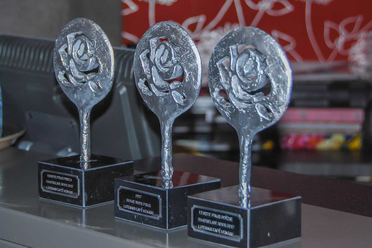 de-raadselige-roos-2024