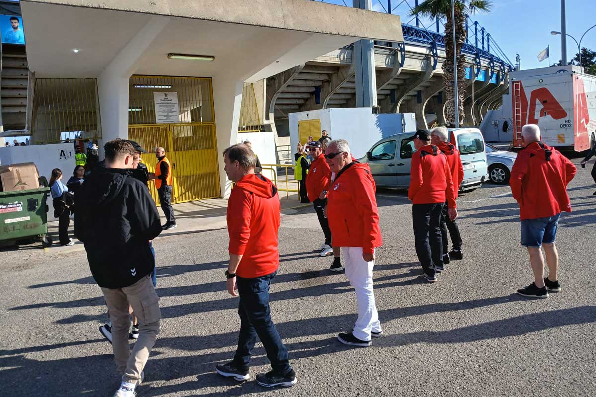 belaagd-door-fans-Old-Stars