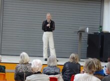 Bruinenberg-schrijfster-4W