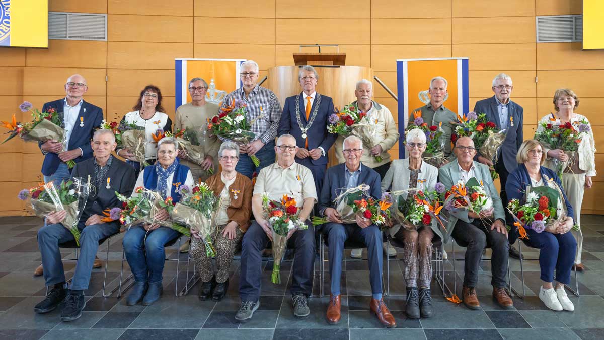 Lintjesregen-gemeente-Emmen 24-04-2026